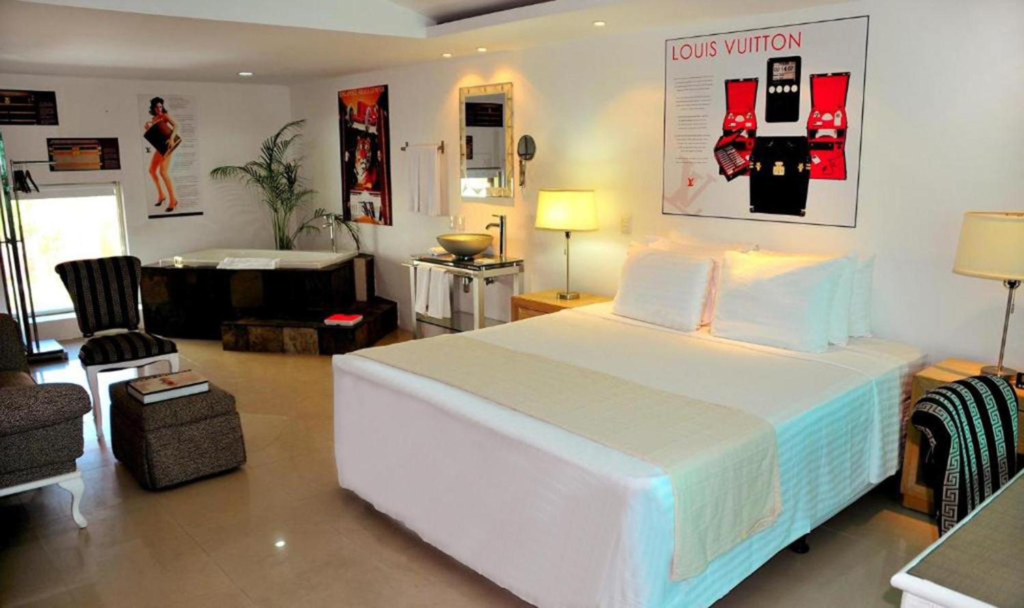 King Room,1208237677:JPEG